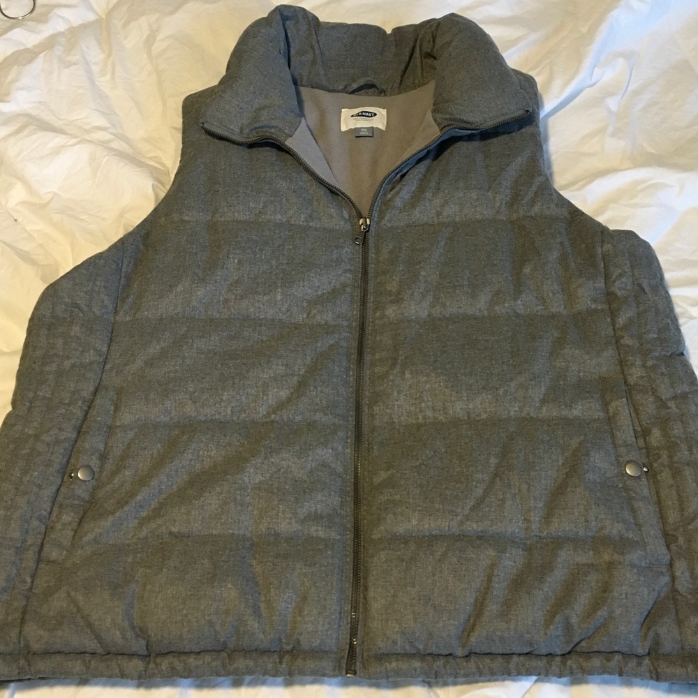Old navy puffer vest